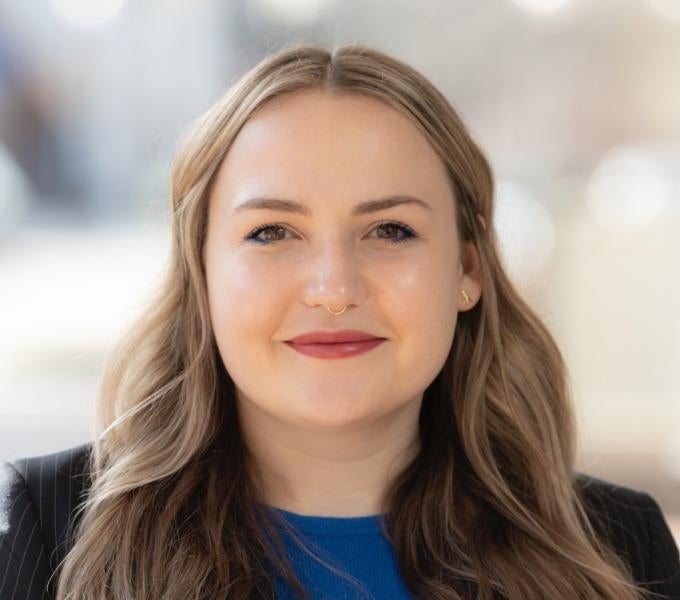 Lexi Belculfine headshot