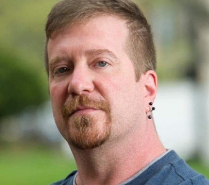 Headshot of Tom Altany outside
