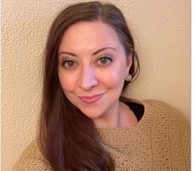 Sarah McMullen headshot